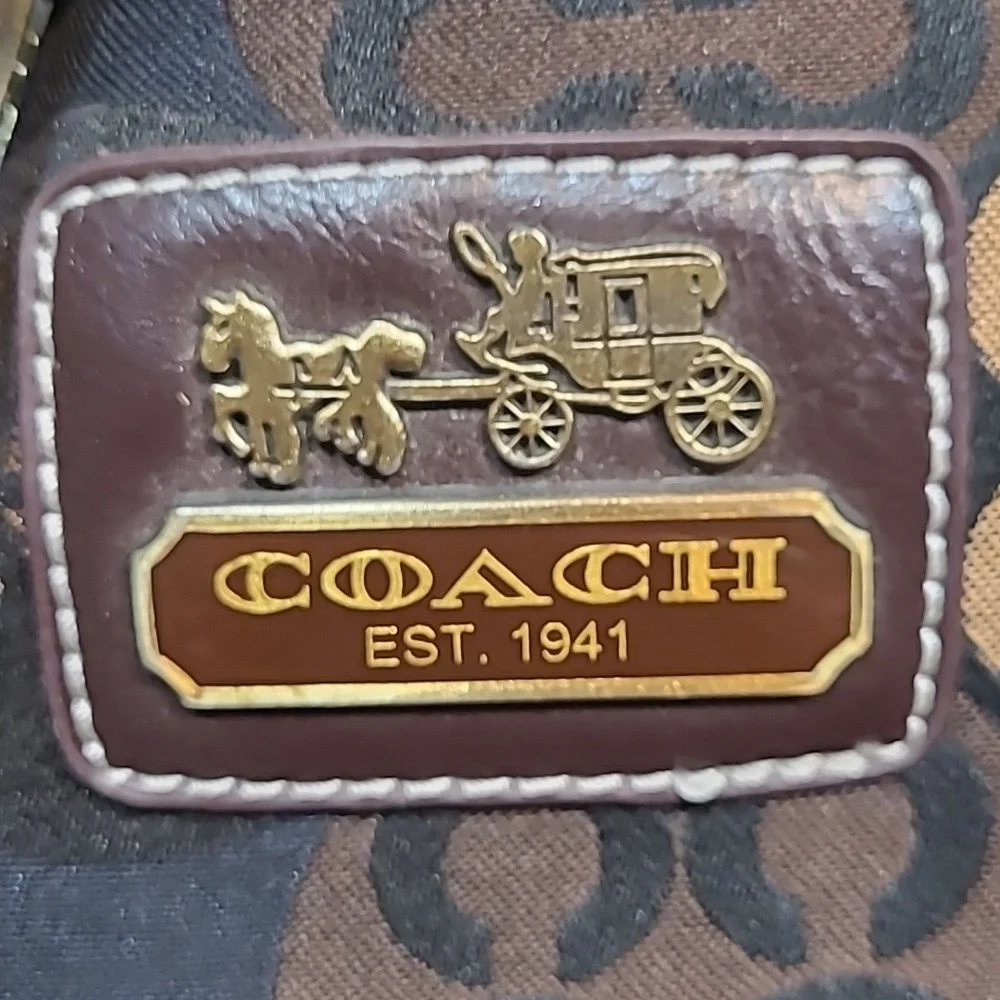 Authentic Coach Purse - Picture 4 of 7